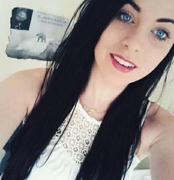 Debbieke uit Antwerpen,Belgie